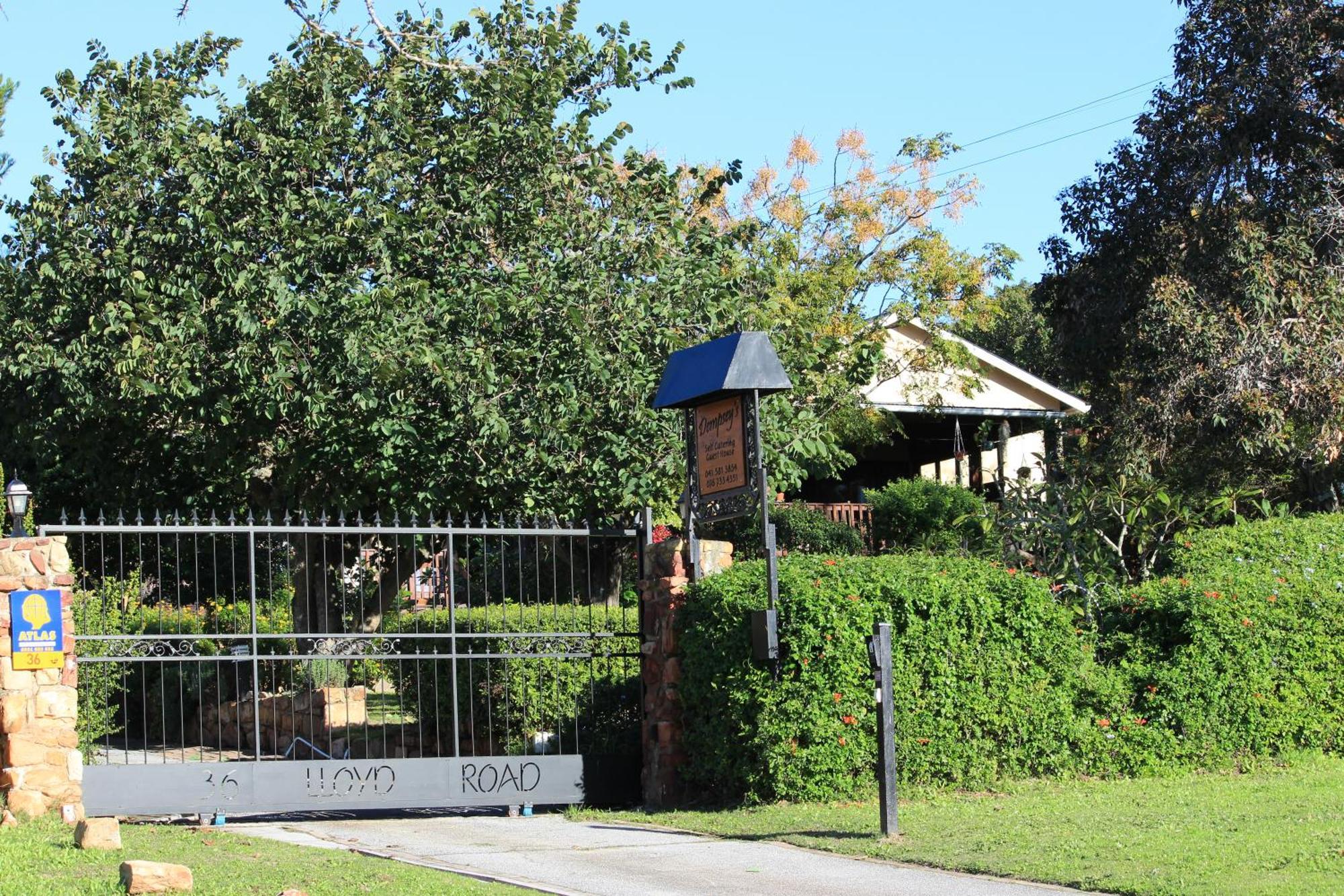 Dempsey'S Self-Catering Guest House Puerto Elizabeth Exterior foto